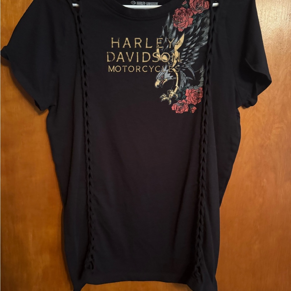 Harley-Davidson Black Tee with Floral Design open braiding.